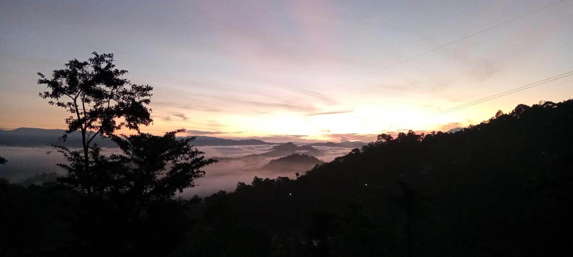 Kandy Ivy Mountain View Resort Chambre photo